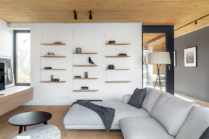 3 ZAJC_realizacja_EV_Architects Oaza komfortu – Sielski spokój, otoczenie drzew