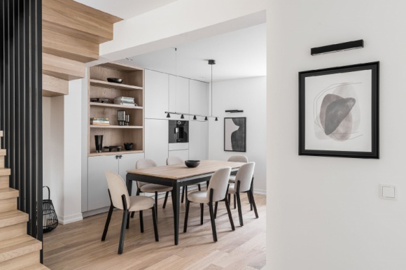 Rola stołu we wnętrzu. Wywiad z projektantką Kasią Gal.